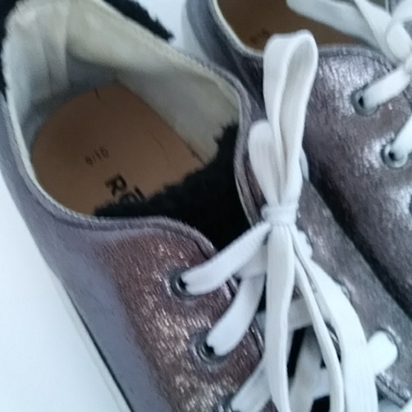 Revo Metallic Sparkly Faux Fur Active Sneakers 9/10 L Silver Black - Picture 11 of 16